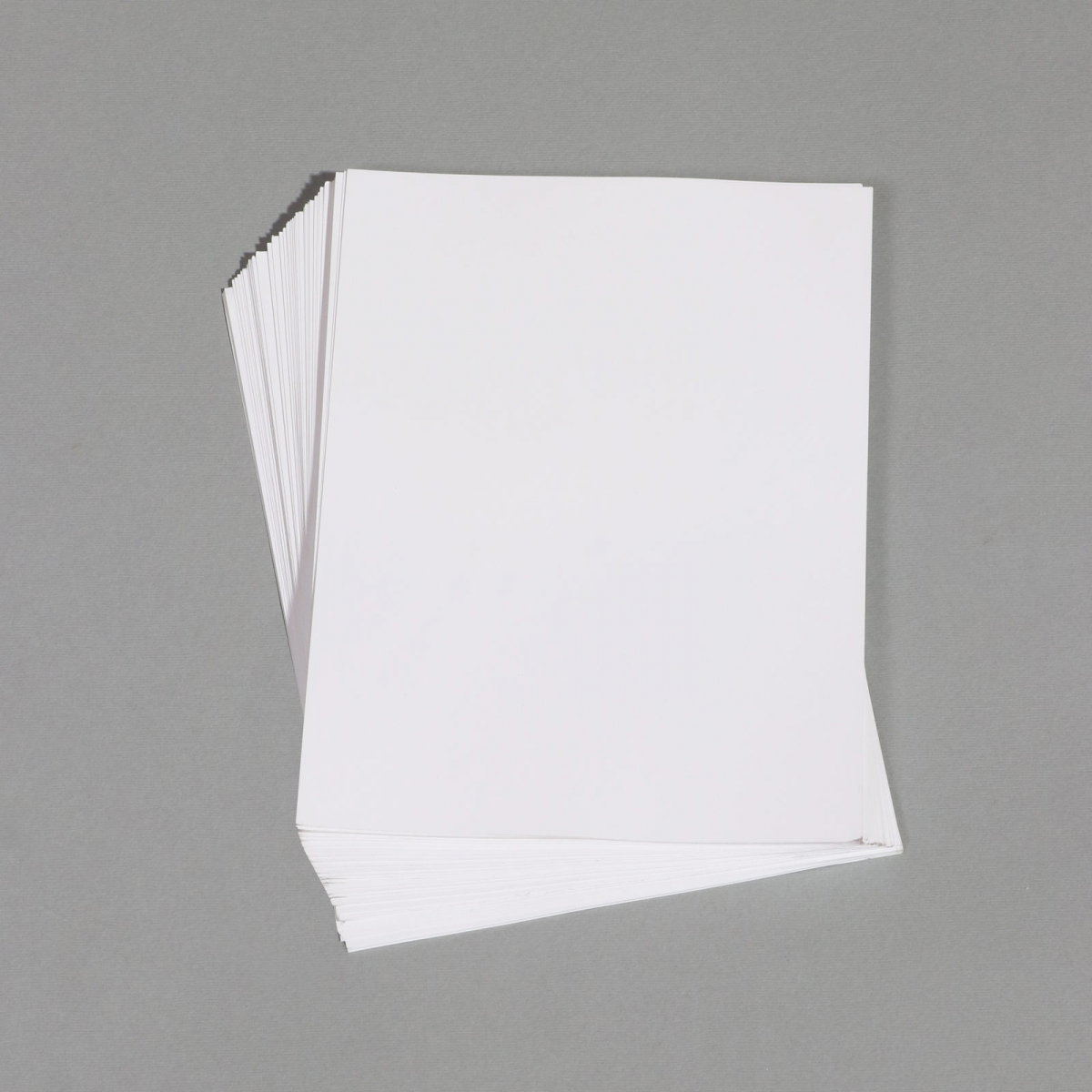 کاغذ گلاسه مات 135 گرم سایز 21x30 سانتی متر بسته 50 عددی